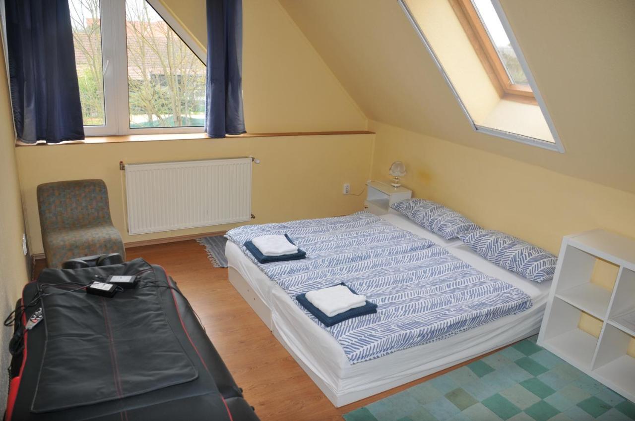 Apostag Casa Napsugar Panzio Bed & Breakfast 部屋 写真