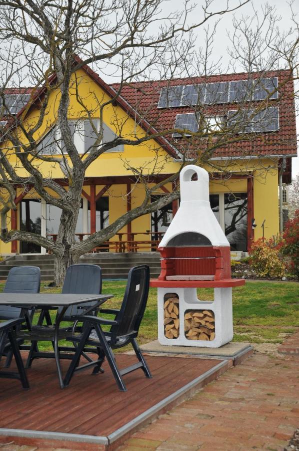 Apostag Casa Napsugar Panzio Bed & Breakfast エクステリア 写真