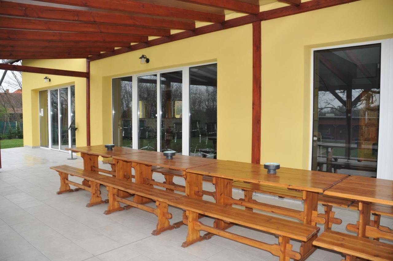Apostag Casa Napsugar Panzio Bed & Breakfast エクステリア 写真